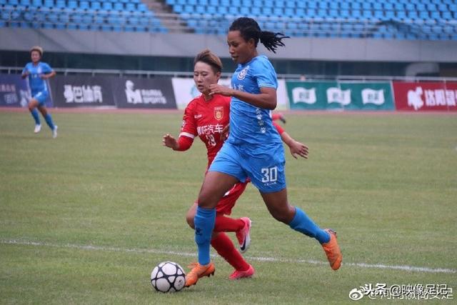 英超-麦迪逊梅开二度 曼城0-4热刺遭遇5连败